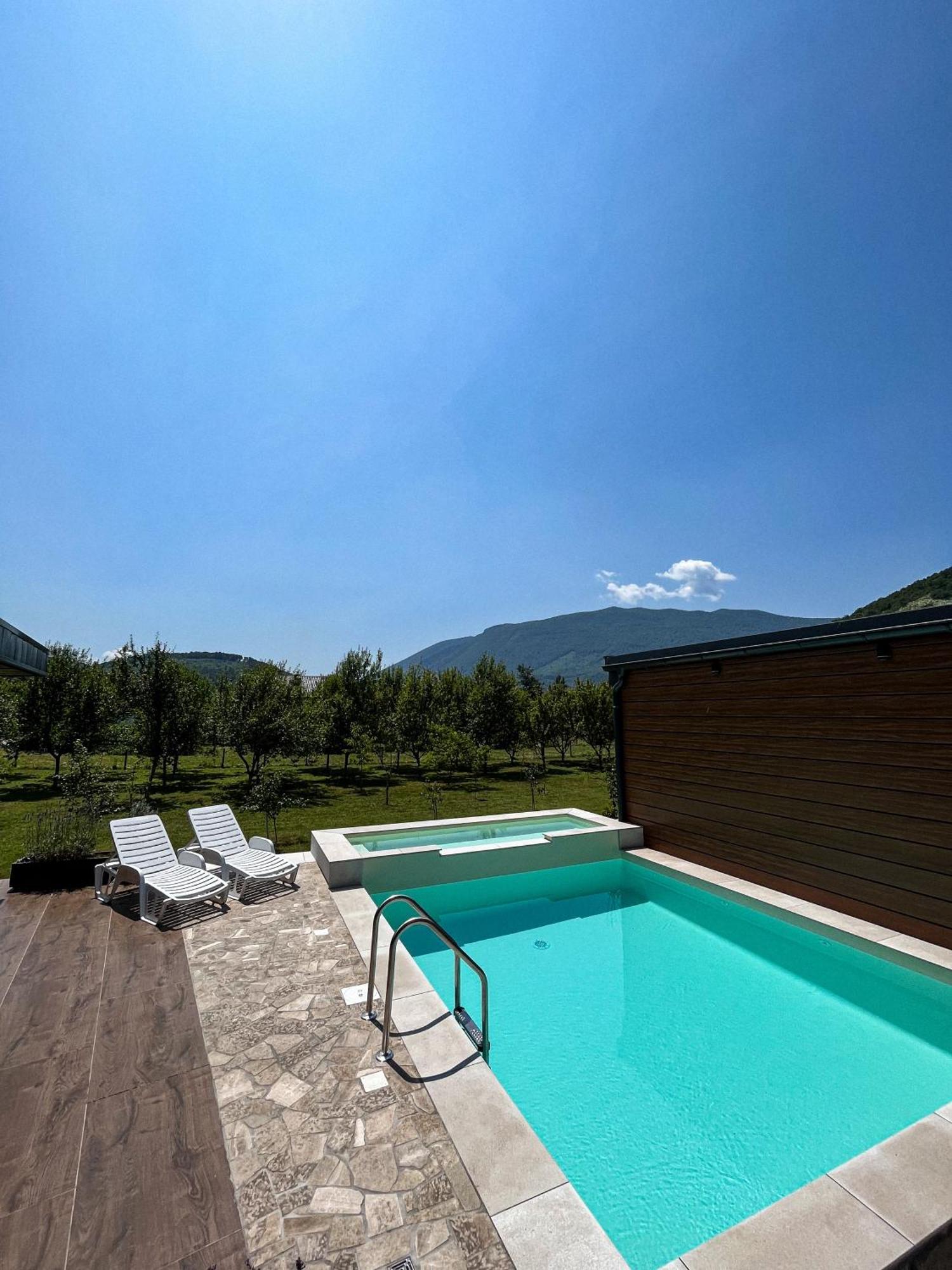 Bungalovi Kljuc Экстерьер фото