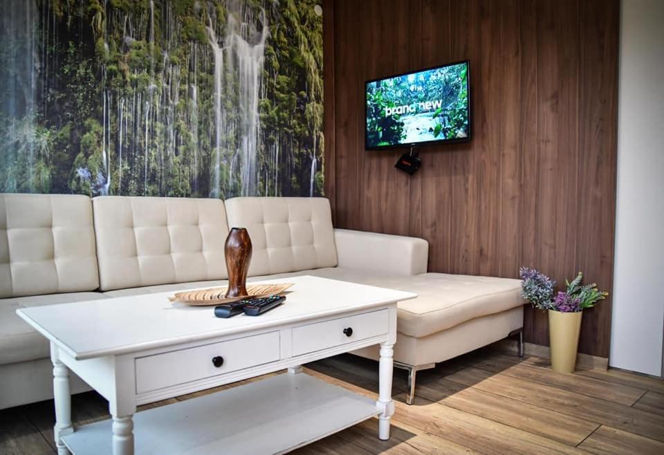 Bungalovi Kljuc Экстерьер фото